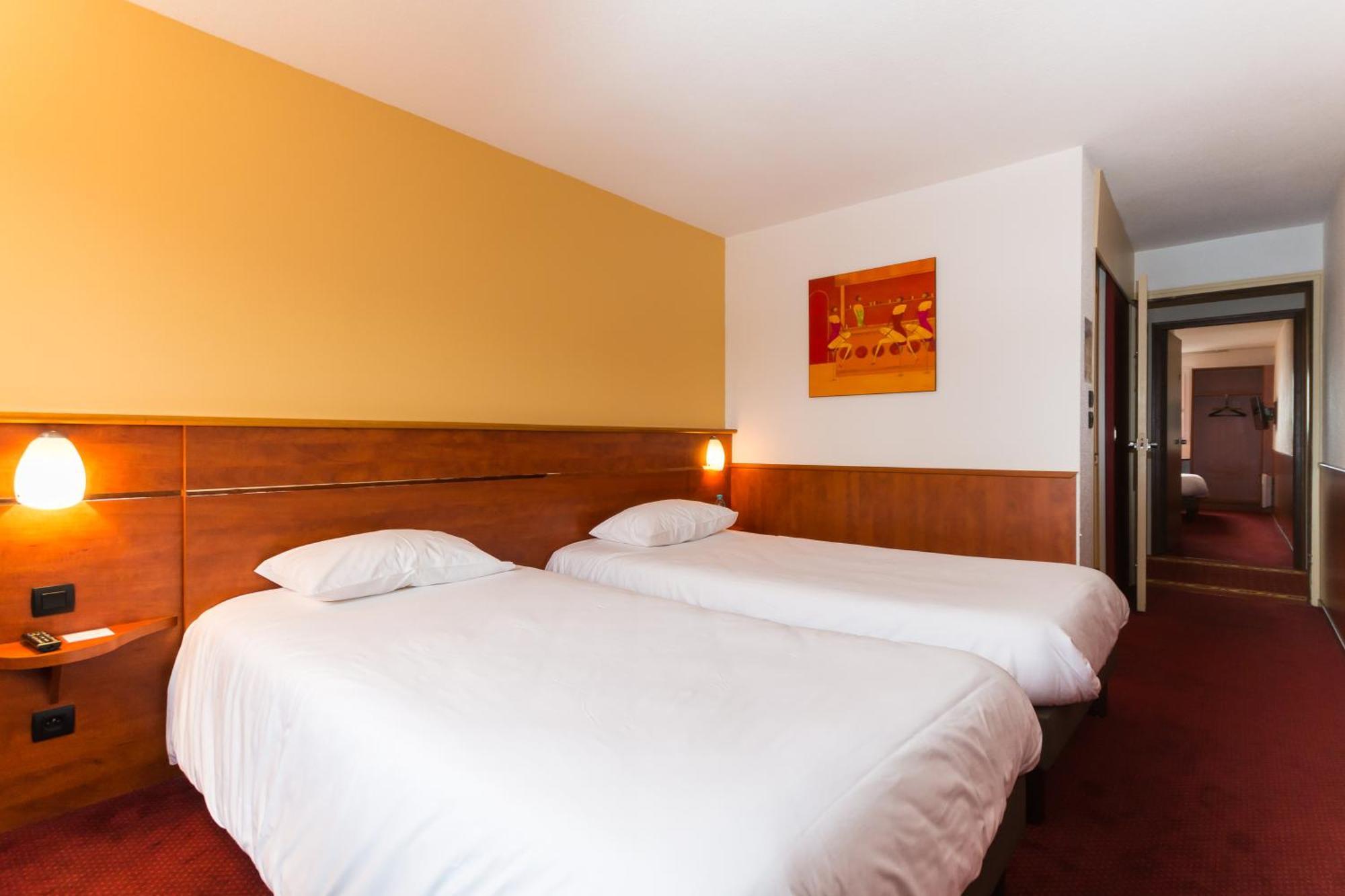 Brit Hotel Rennes Cesson Экстерьер фото